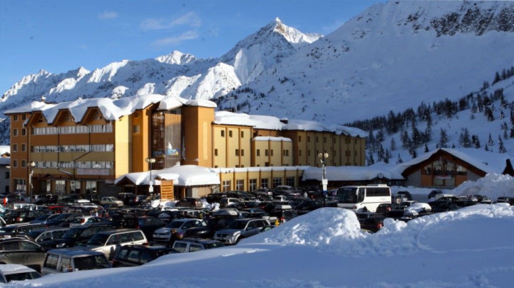 Grand Hotel Miramonti باسو ديل تونالي المظهر الخارجي الصورة